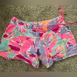 Lily Pulitzer sweat shorts. Size small.